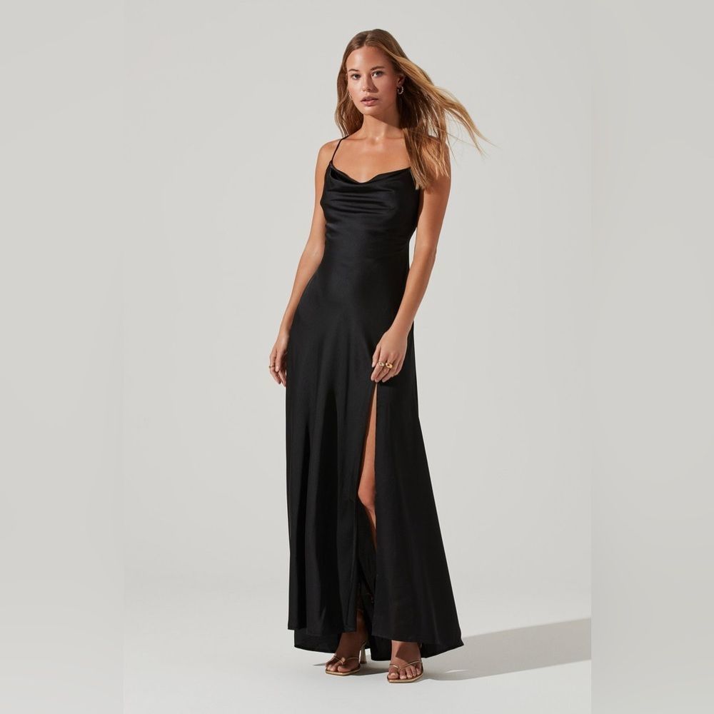NWT (plastic tag) Astr the label | PALISADES COWL NECK MIDI DRESS SIZE L